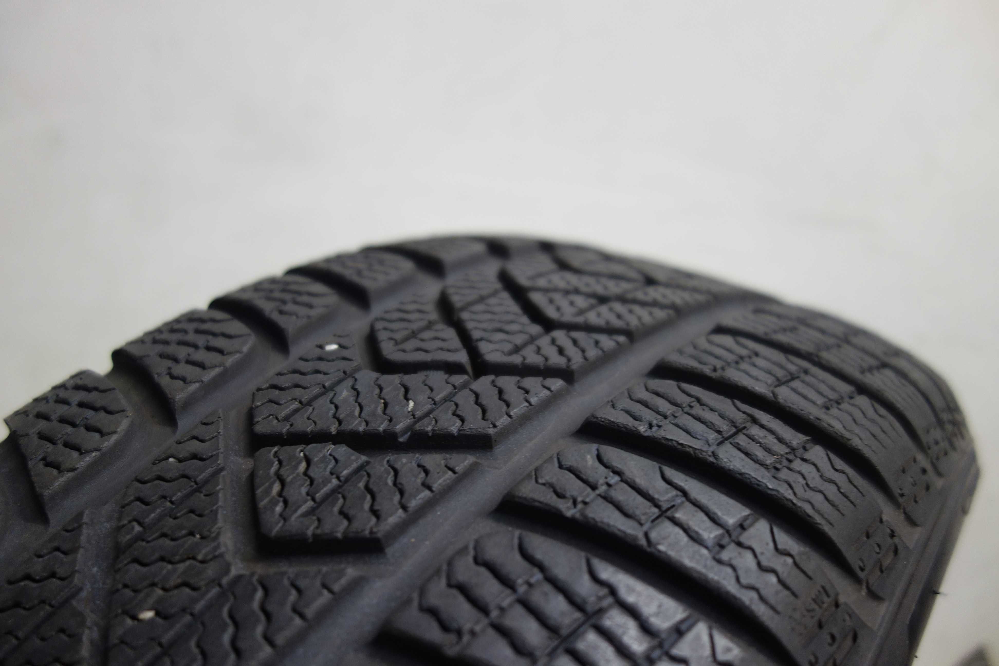 Opony 225/45/18 PIRELLI Sotto Zero 3 XL Zima