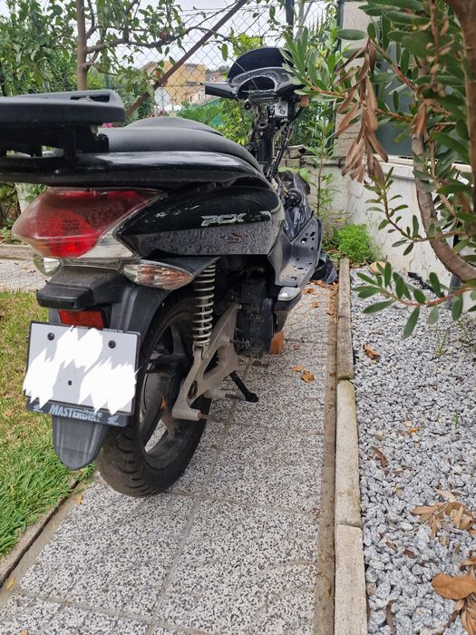 Honda pcx 125 acidentada