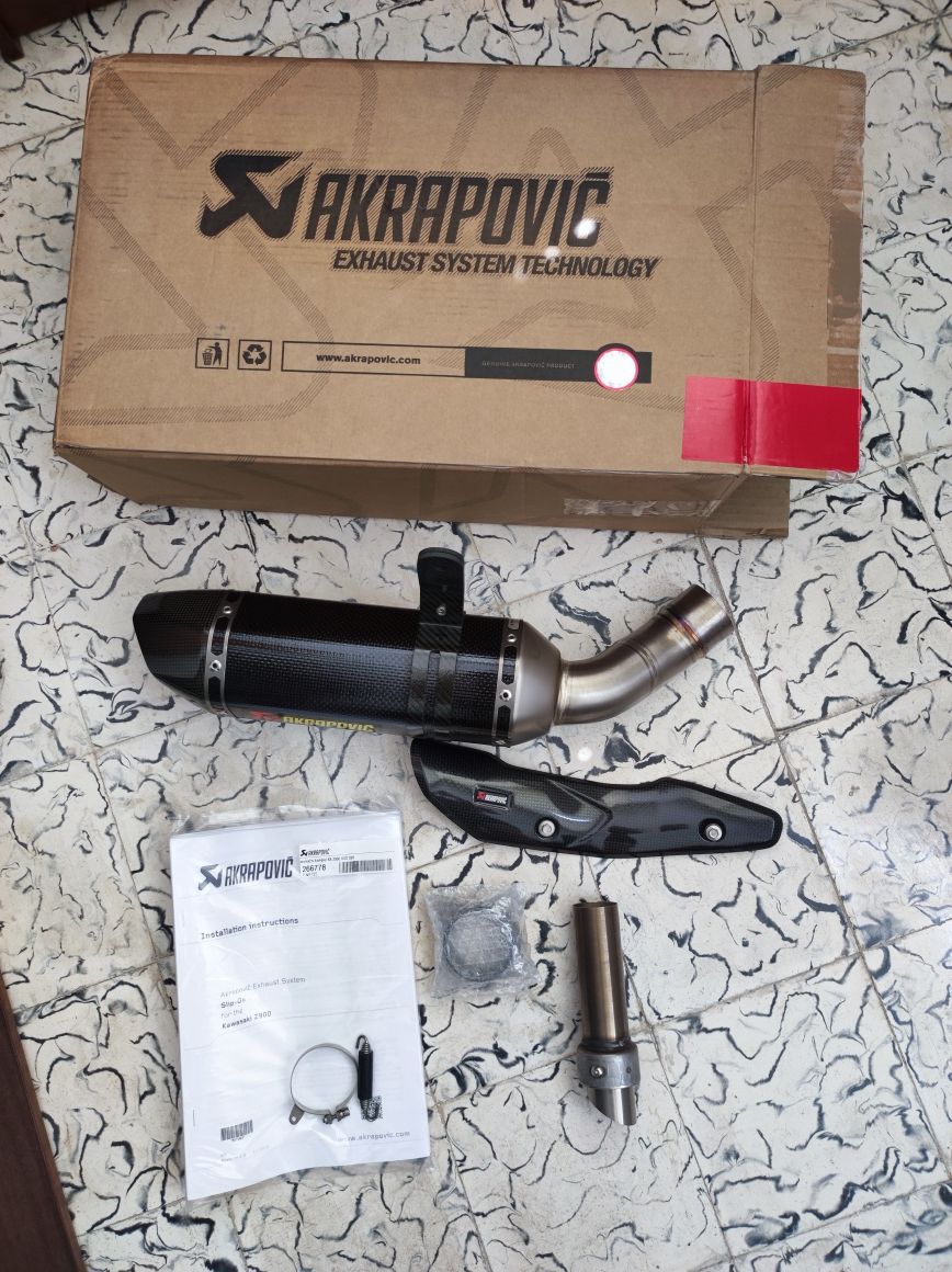 Ponteira de Escape Akrapovic para Kawasaki Z900