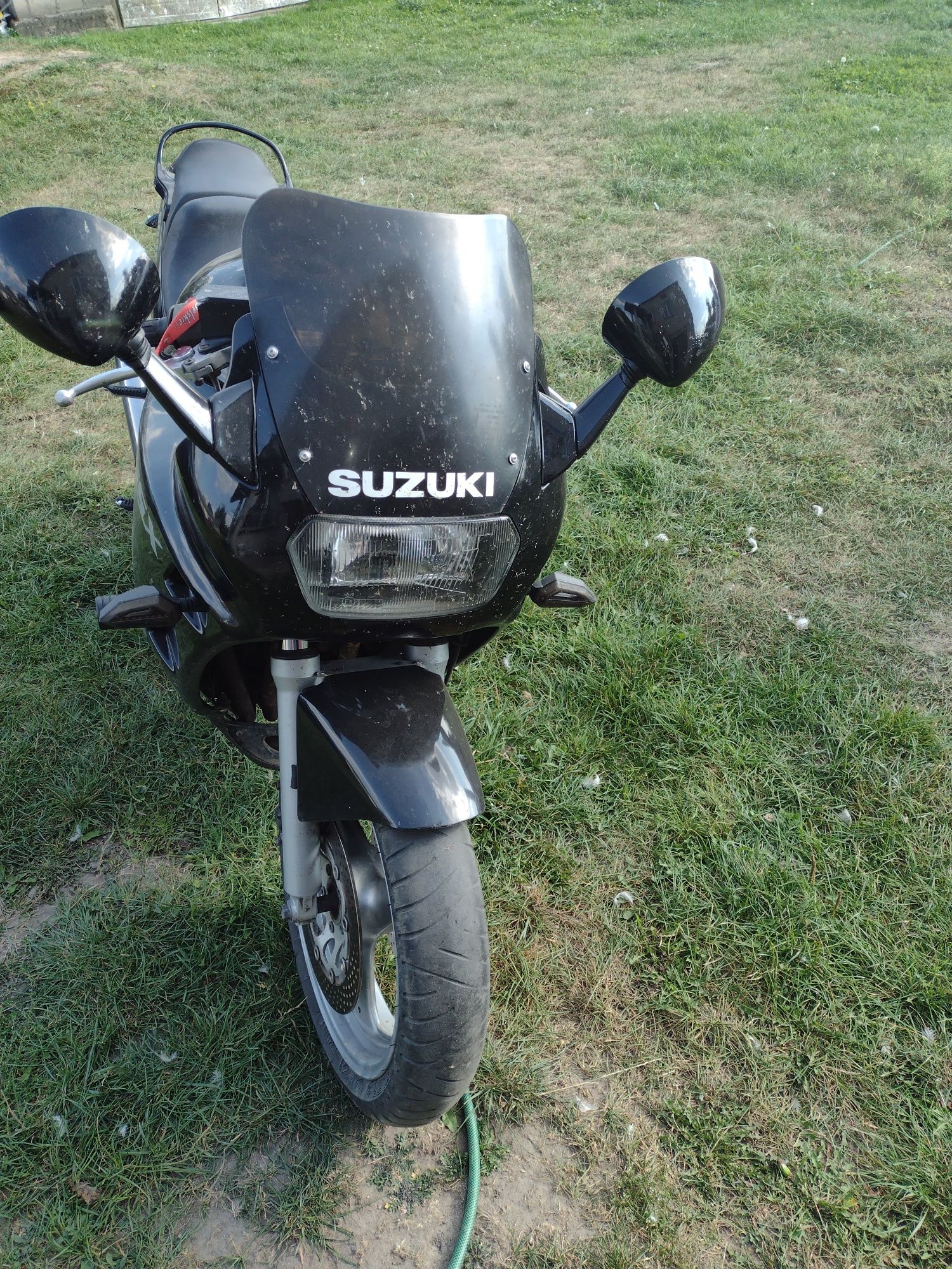 Suzuki gsx 600f..