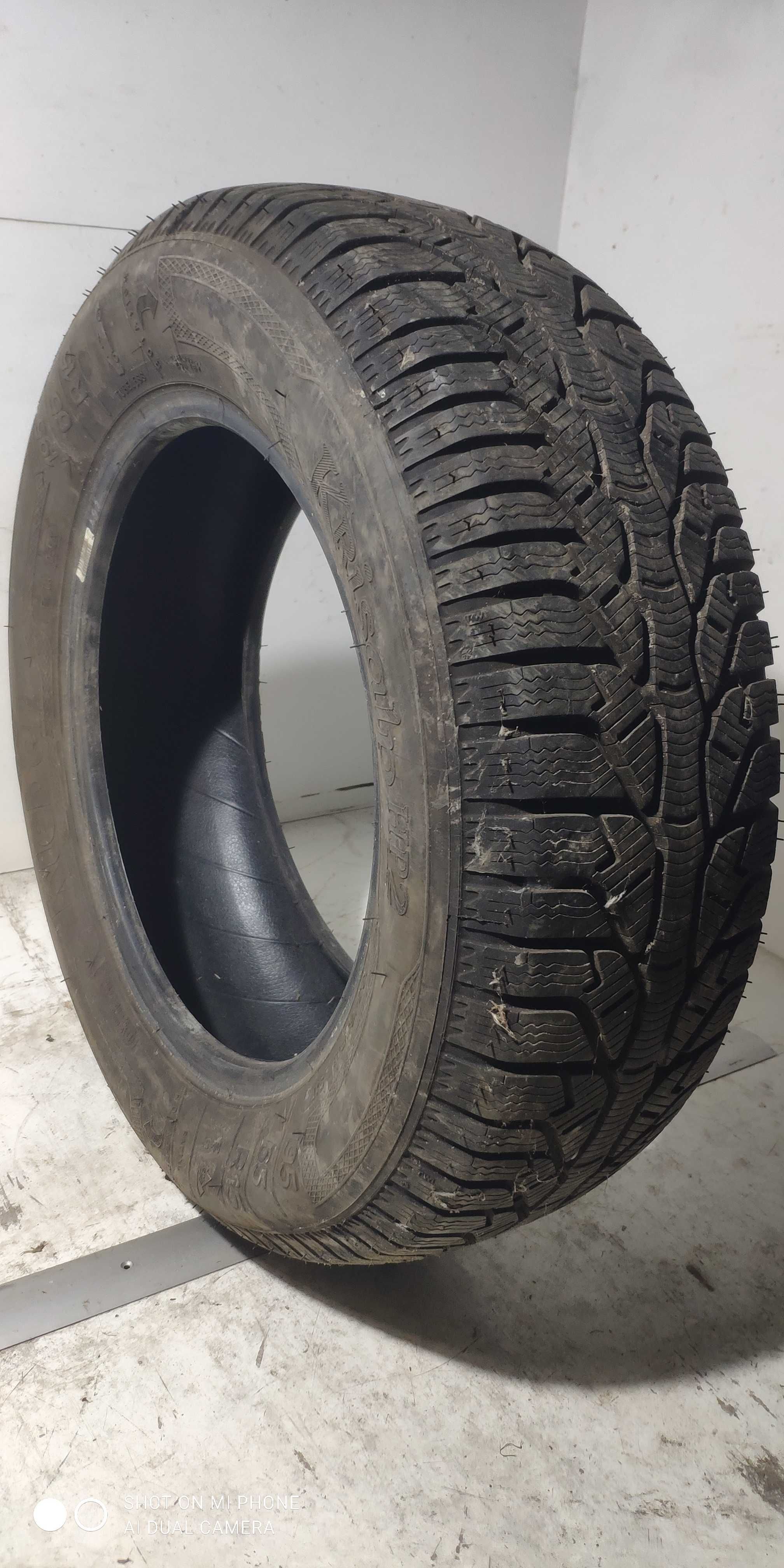 Opona 195/65R15 KLEBER KRISALP HP2 zimowa 1szt cała zdrowa zapas