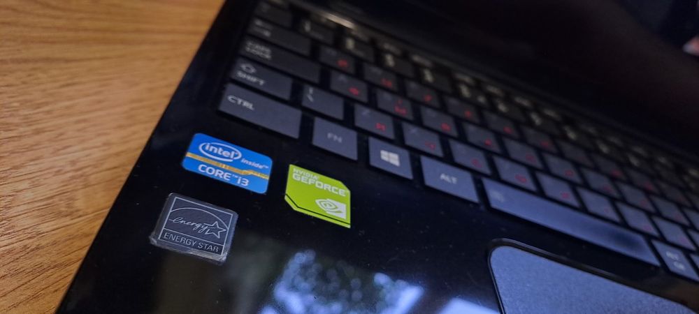 Игровой = 4 ядра = 8 озу = ssd = видео 2 гб