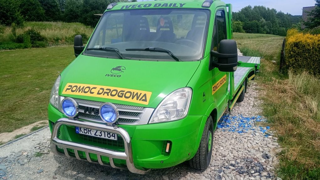 Iveco daily pomoc drogowa nowy najazd oświetlenie LED 3.5 t hak