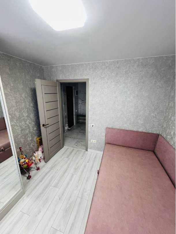Продаж 3к квартири 65 кв. м на вул. Пирогова