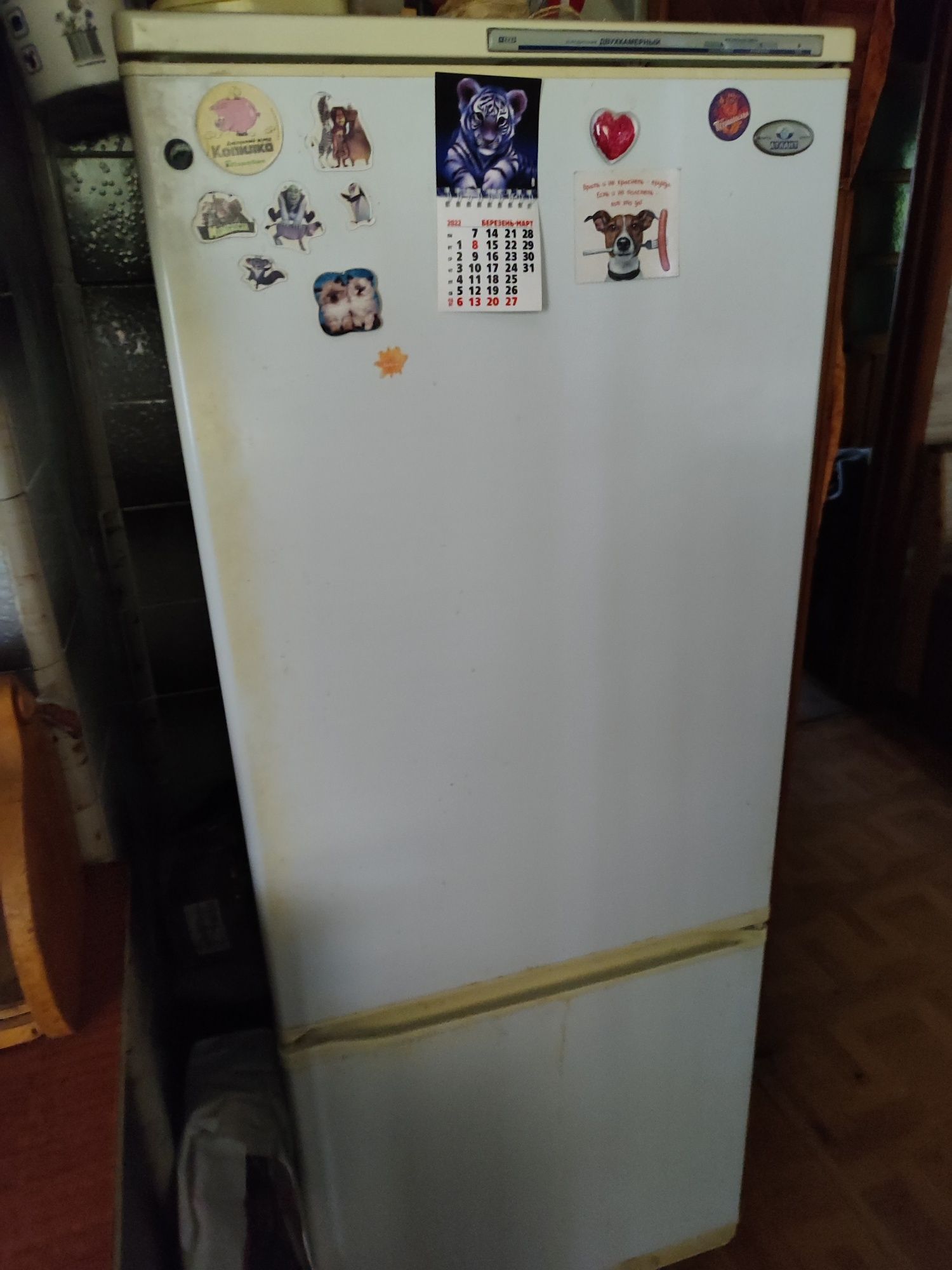 Продам холодильник