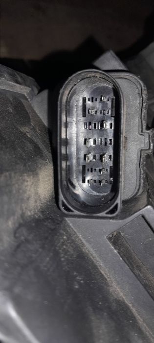Lampy bi-xenon passat b6 doświetlanie zakrętów
