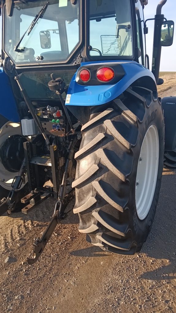 New Holland TD5.85
