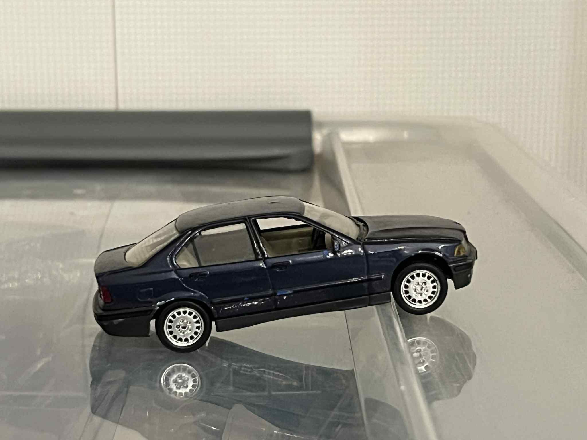 BMW E36 1:43 Solido Model Kolekcjonerski