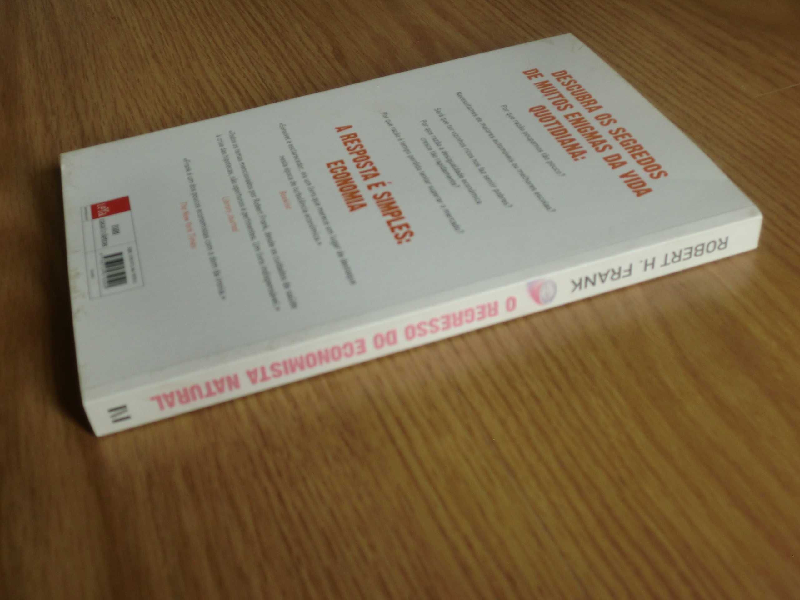 O Regresso do Economista Natural
de Robert H. Frank
