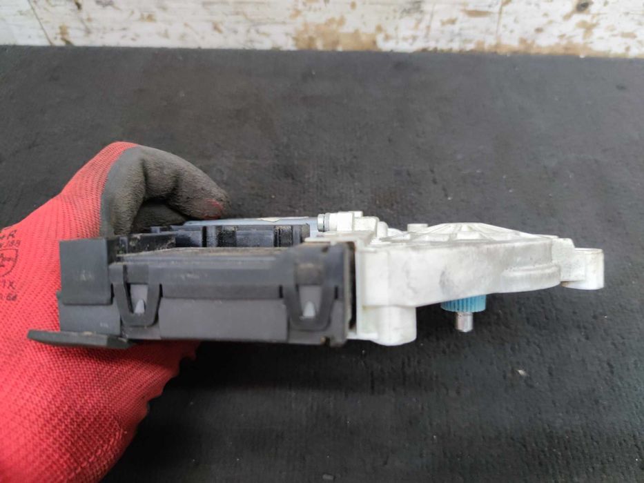 VW Passat B6 Silniczek Mechanizm Podnoszenia Szyby Lewy Przedni LP
