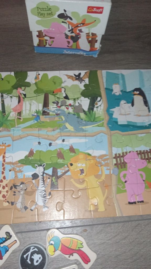 Zestaw, puzzle drewniane duze