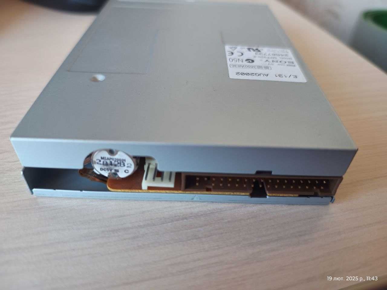 Floppy дісковод SONY