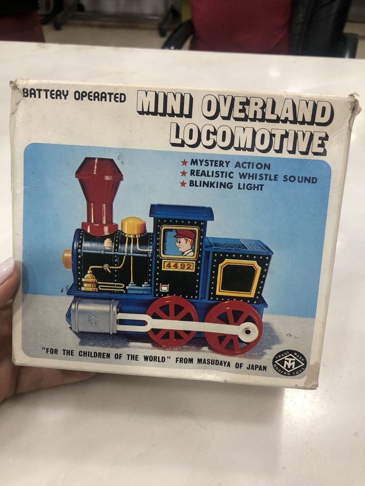 Brinquedo de coleccao- mini locomotiva