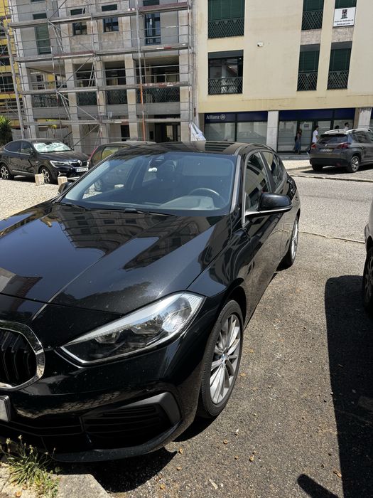 BMW - Serie 1 - Preto