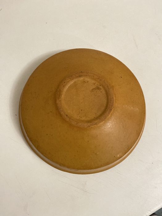 Глиняная миска с орнаментом Опошня