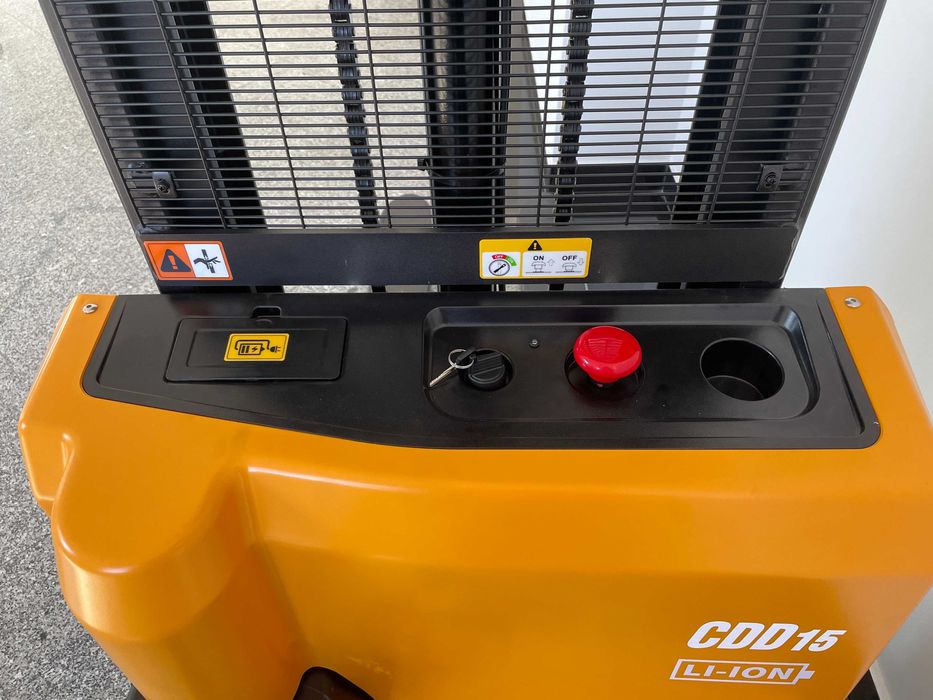 Elektryczny wózek masztowy 1200 kg 2.5 m Hangcha CDD15-WS-I
