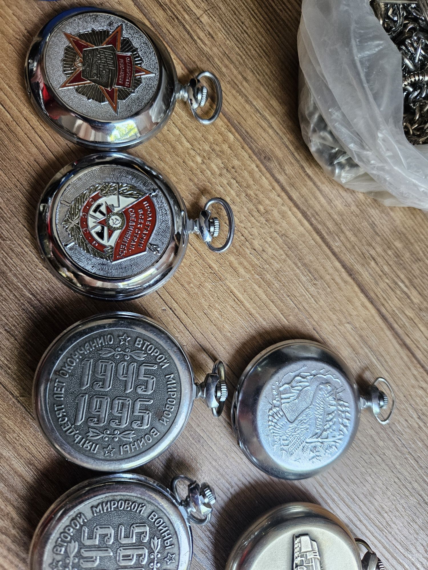 41 rosyjskich zegarków mechanicznych Vostok, Poljot, Pobieda, Zaria