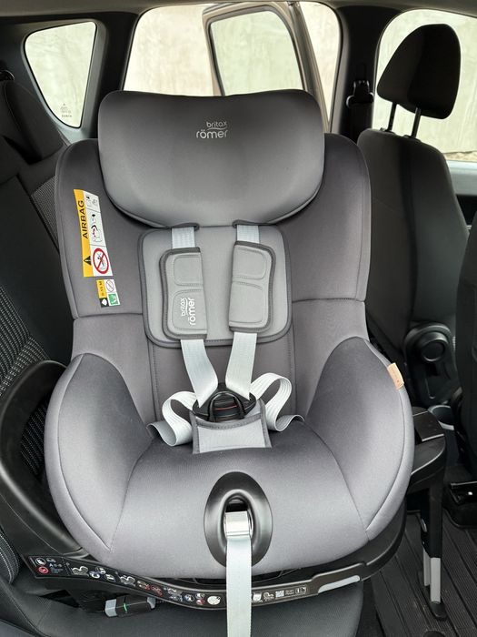 Автокрісло Britax Römer DUALFIX PRO M (Midnight Grey) з платформою