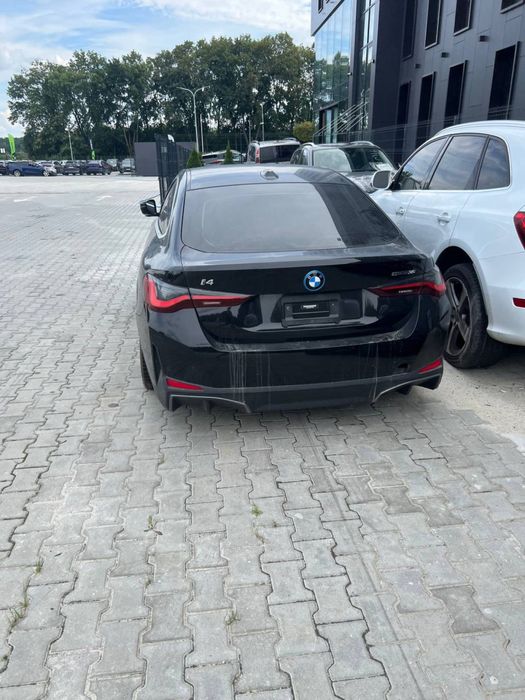 Bmw i4 g26 бампер задній