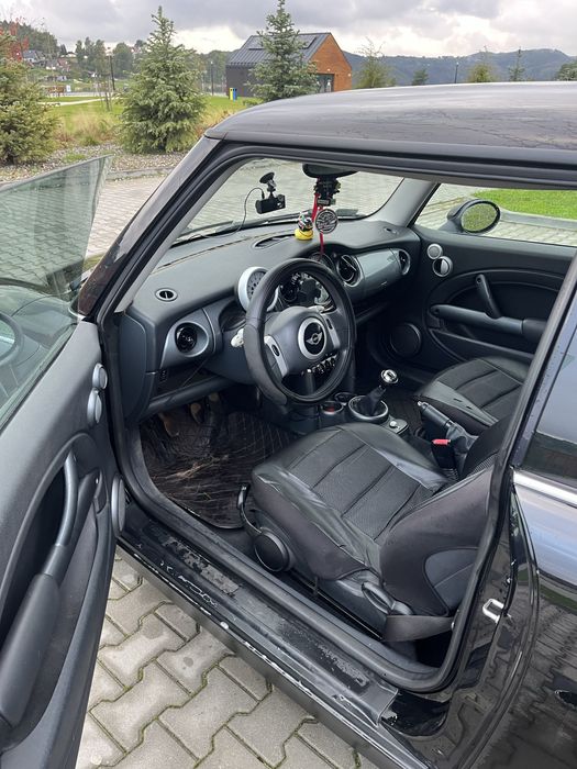 Mini Cooper R50 – 2003 r. – 1.6 benzyna – sprawny, opłaty do 08.2026