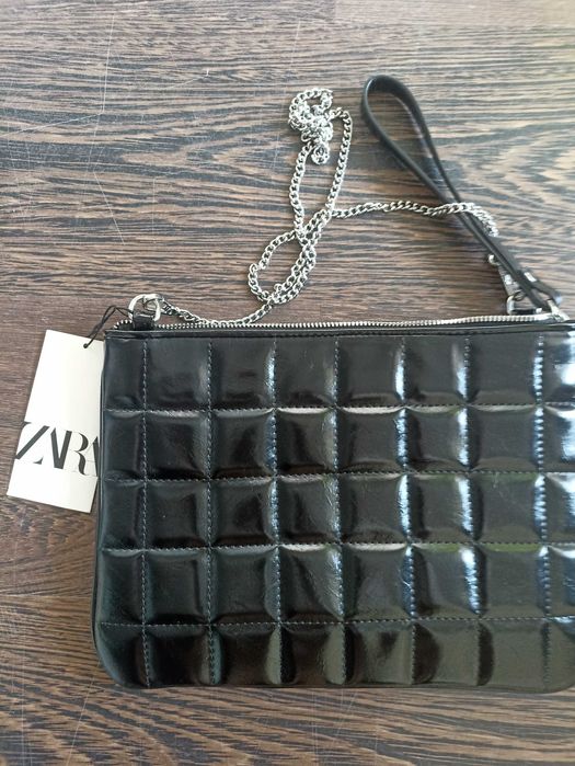 Mala Clutch acolchoada NOVA.