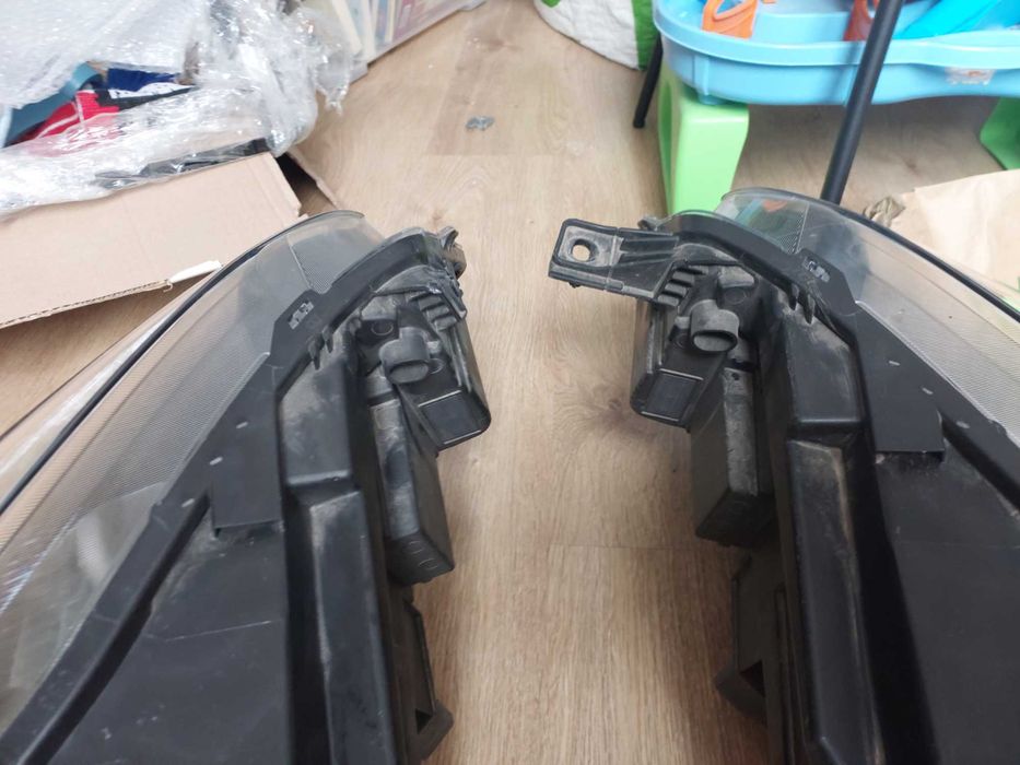 Komplet lamp. Lampa Ford Escape Kuga 2020 USA Full led