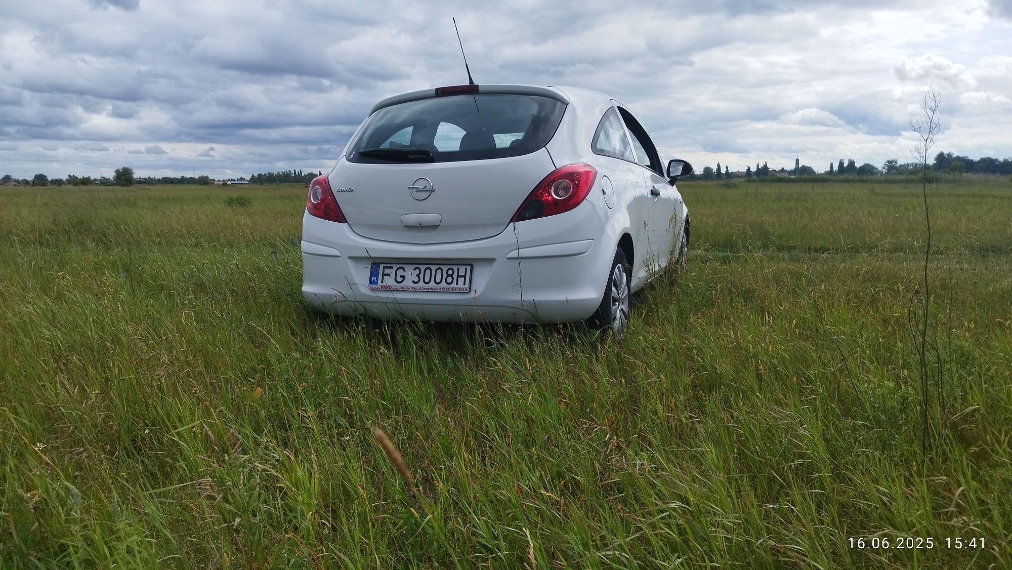 Opel corsa D 1,0 .2008 r. Nowa cena.
