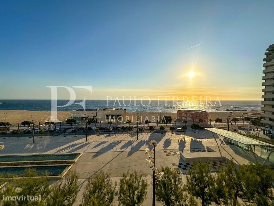 Apartamento T3 com vista mar