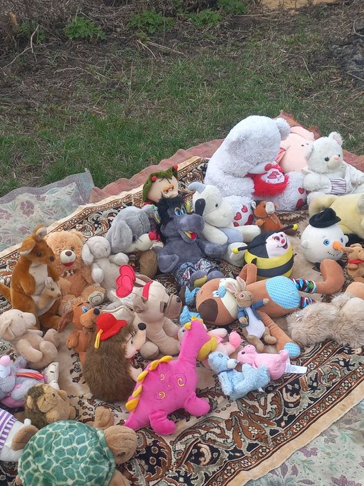 Продам іграшки в гарному стані