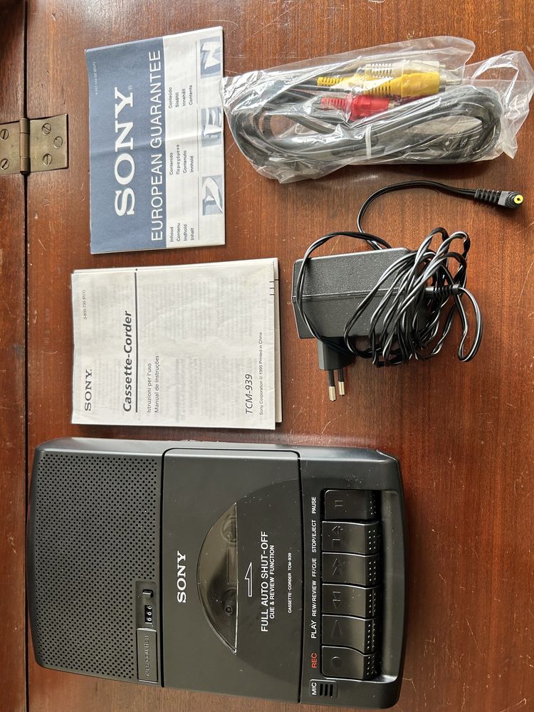 Gravador e leitor de cassettes Sony TCM 939