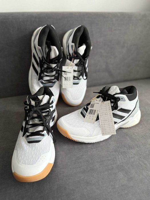 Чоловічі кроси спортивні кросівки adidas crazyflight 5 оригінальні