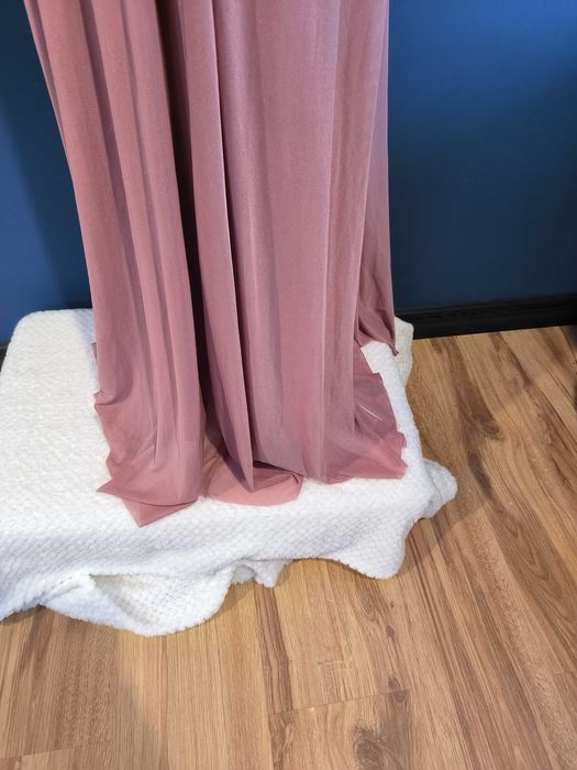 Sukienka wieczorowa pudrowy róż