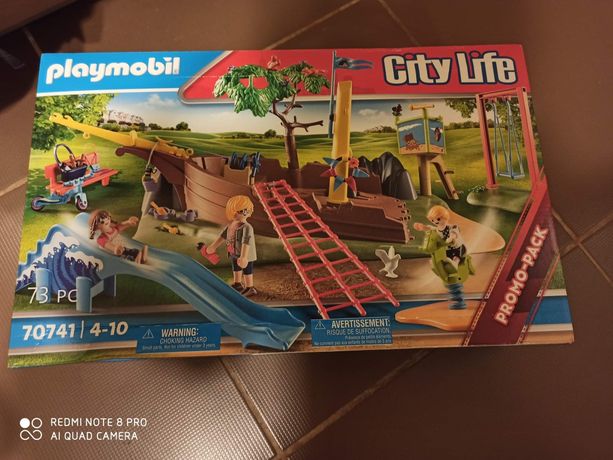 Zestaw Playmobil City Life 70741 Plac zabaw z wrakiem statku