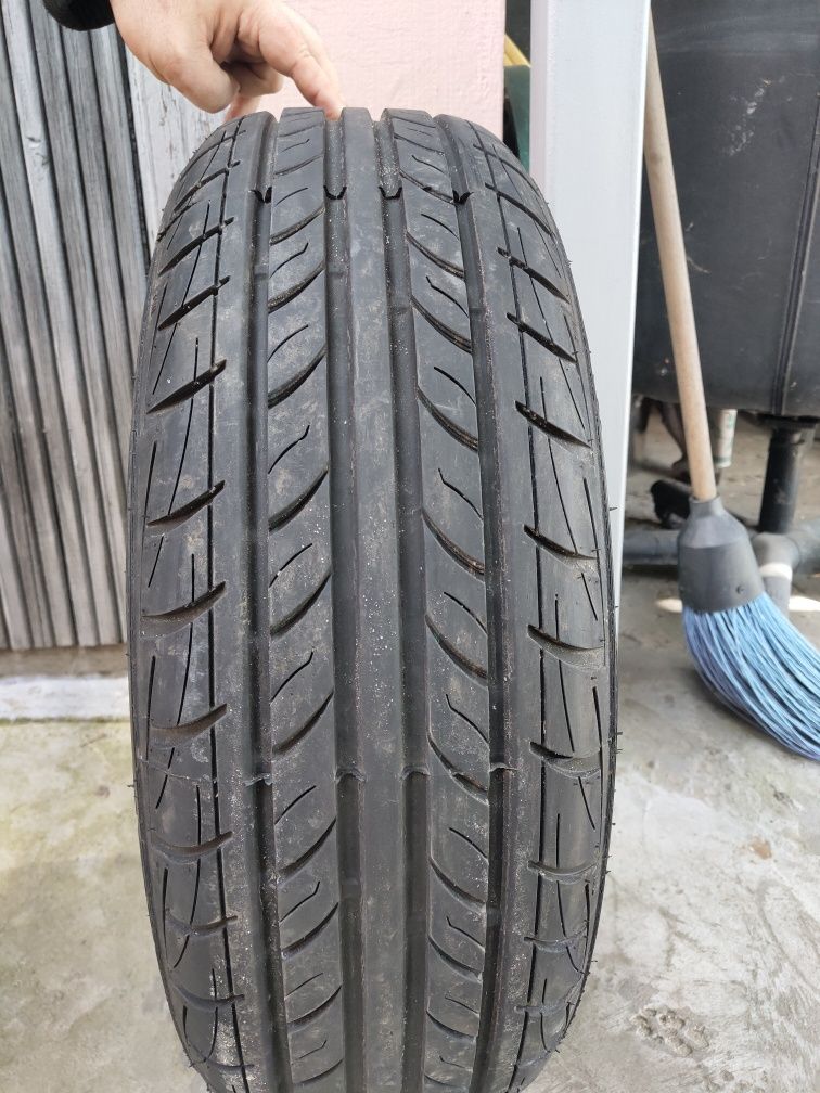 БУ летняя резина Rosava 185/65 R15