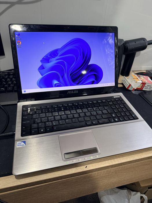 Ноутбук  ASUS навчання та розваги intel core i3 ssd 640 gb 8гб ддр