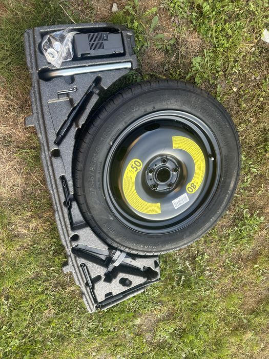 Домкрат з докаткою tiguan allspace,seat tarraco