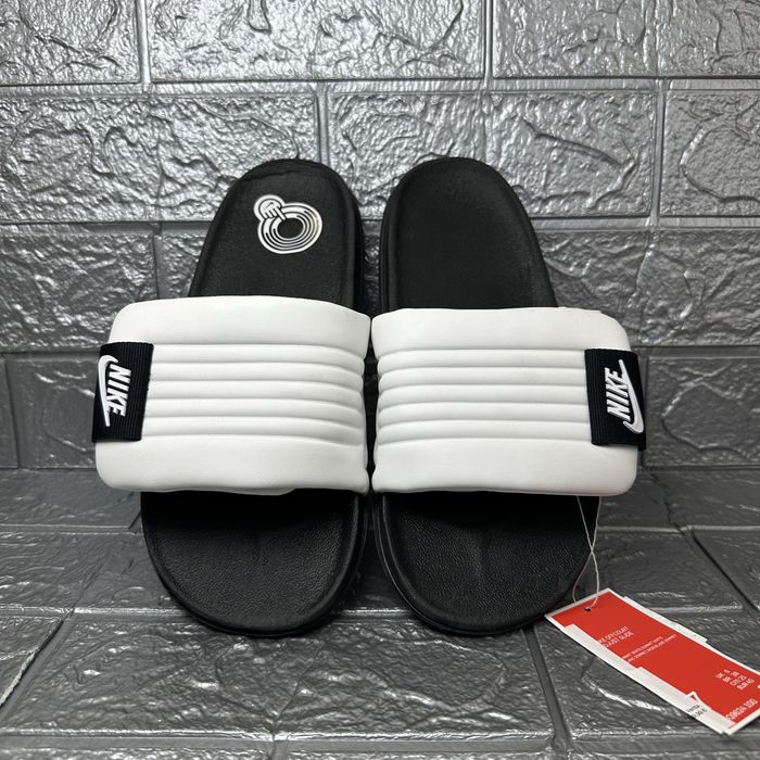 Чоловічі слайдери Nike Offcourt Adjust White DQ9624-100
