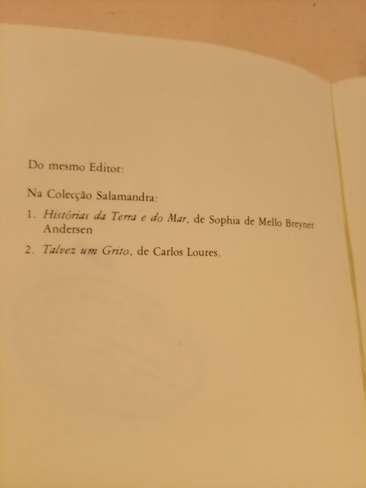 Livro Elucidário de conhecimentos quase inúteis