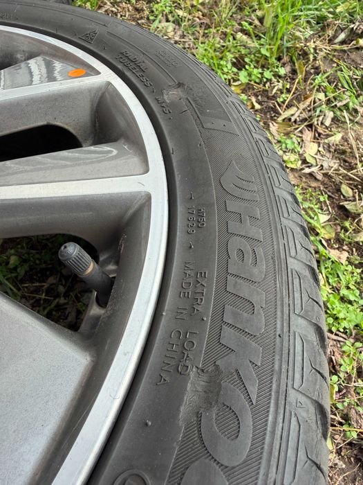 Felgi (alufelgi) 17 + opony całoroczne Hankook 225/45R17. Hyundai i30.