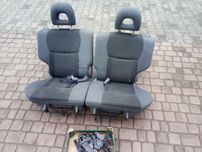 toyota RAV4 II kanapa tył przekładka vana pasy śruby 00-05 5 DRZWI
