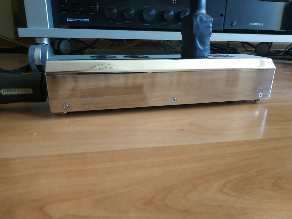 Дистриб'ютор Oyaide MTB-4 NEMA стандарт