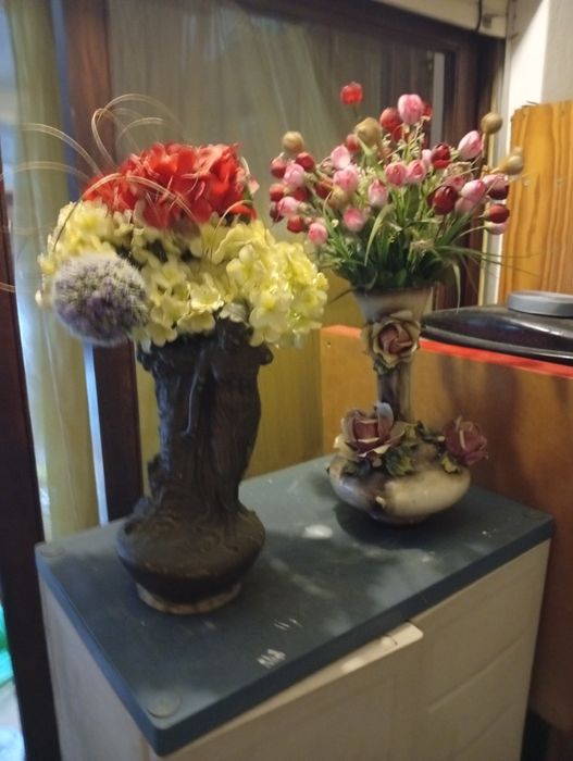 Vasos com Flores artificiais