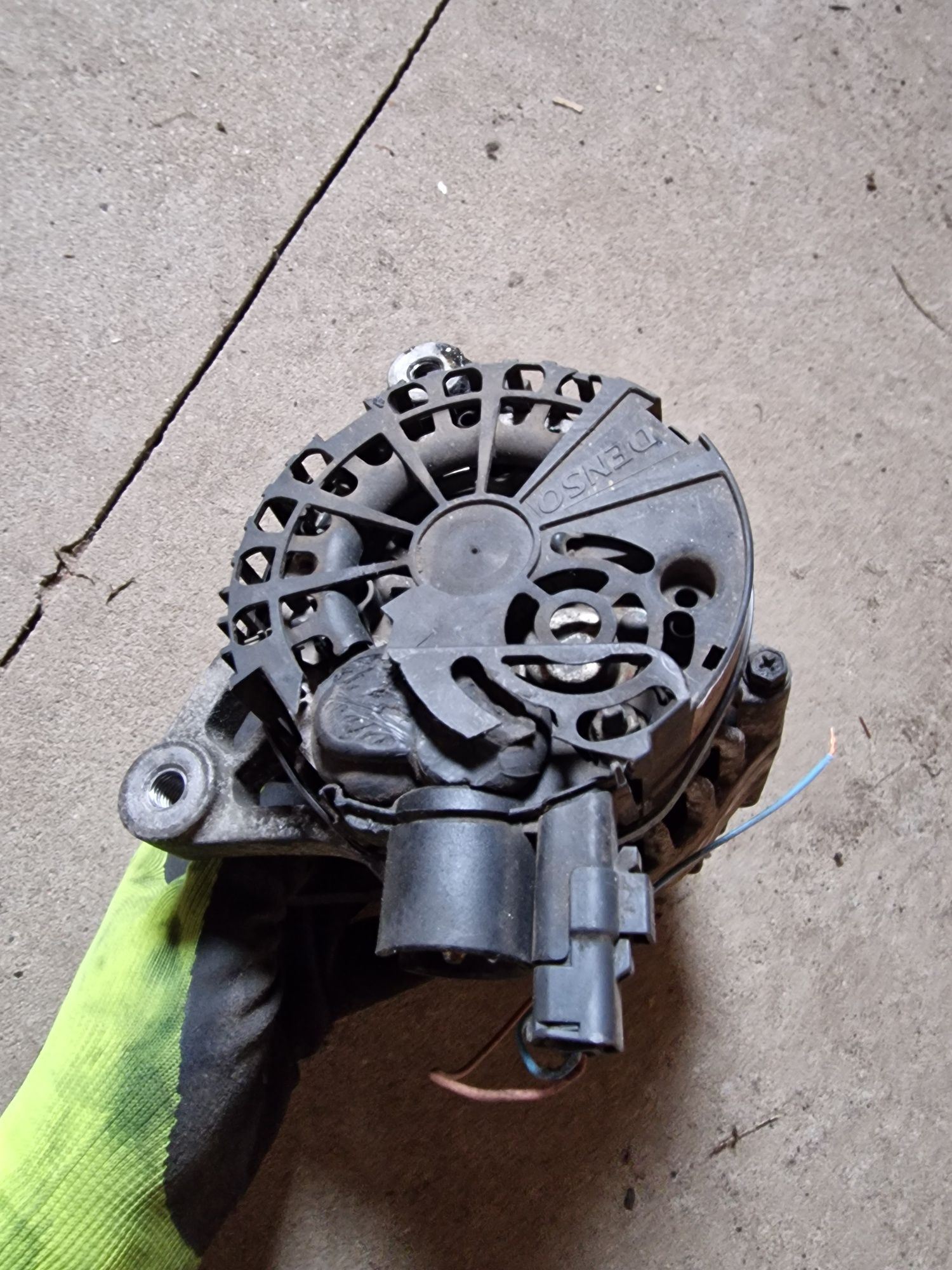 Alternator peugeot 307 206 denso 1,6 benzyna