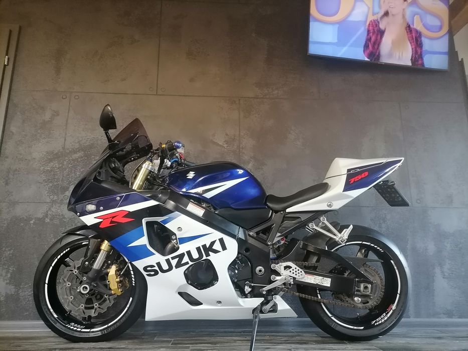 Suzuki GSXR 750 k5
