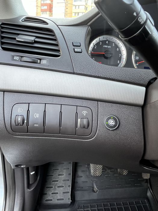 Продам Hyundai Sonata 2.0 2008