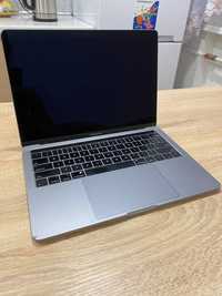 macbook pro 13” 2019 8GB SDD 256gb НА ЗАПЧАСТИНИ! Екран робочий!!!