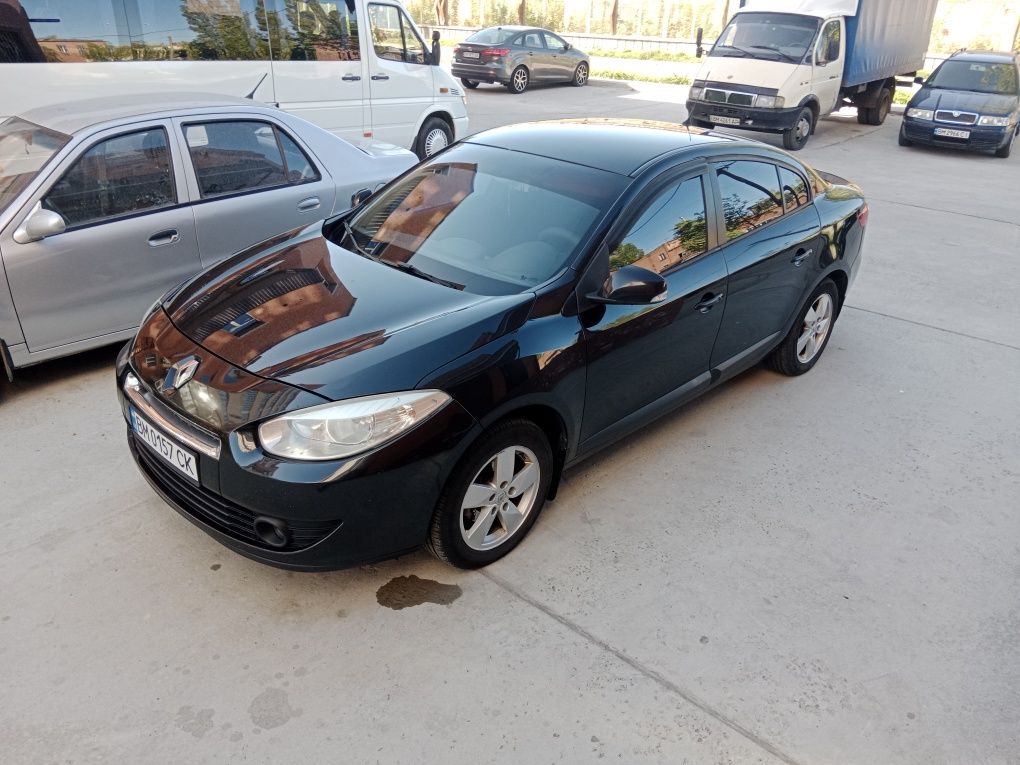 Продам renault fluence 11-го года на автомате на газ бензин в хорошем