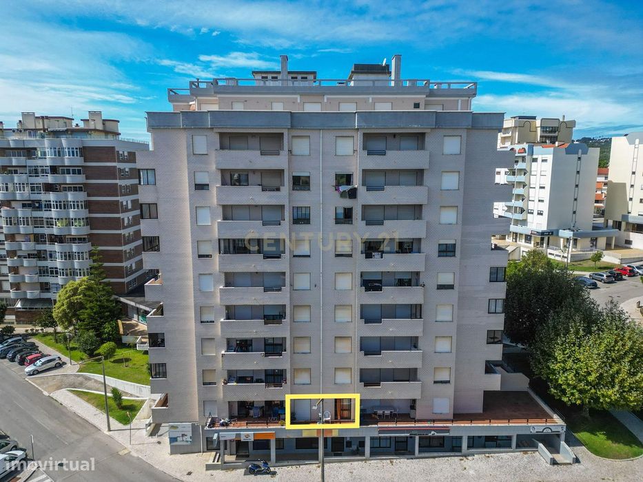 Apartamento T1 com Garagem Independente em Buarcos – Figueira da Foz