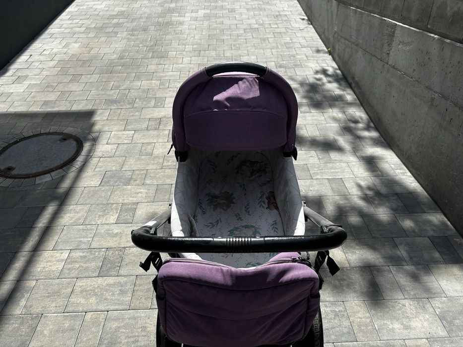 Lekki i zwrotny wózek Xlander