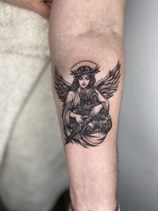 tatoo,Тату мастер,міні тату,патріотичне тату,модель